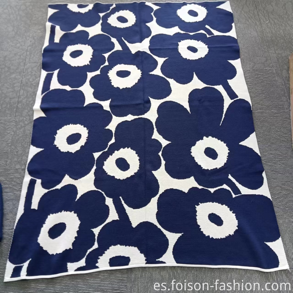 Hot Sale Flower Acrylic Winter Knit Throw Blanket1